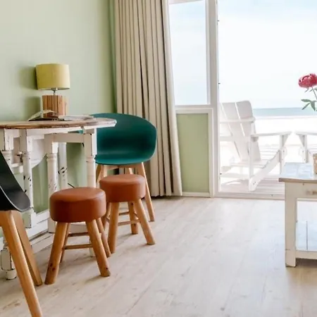 Strandhaus Direkt Am * فيكْ آنْ زي